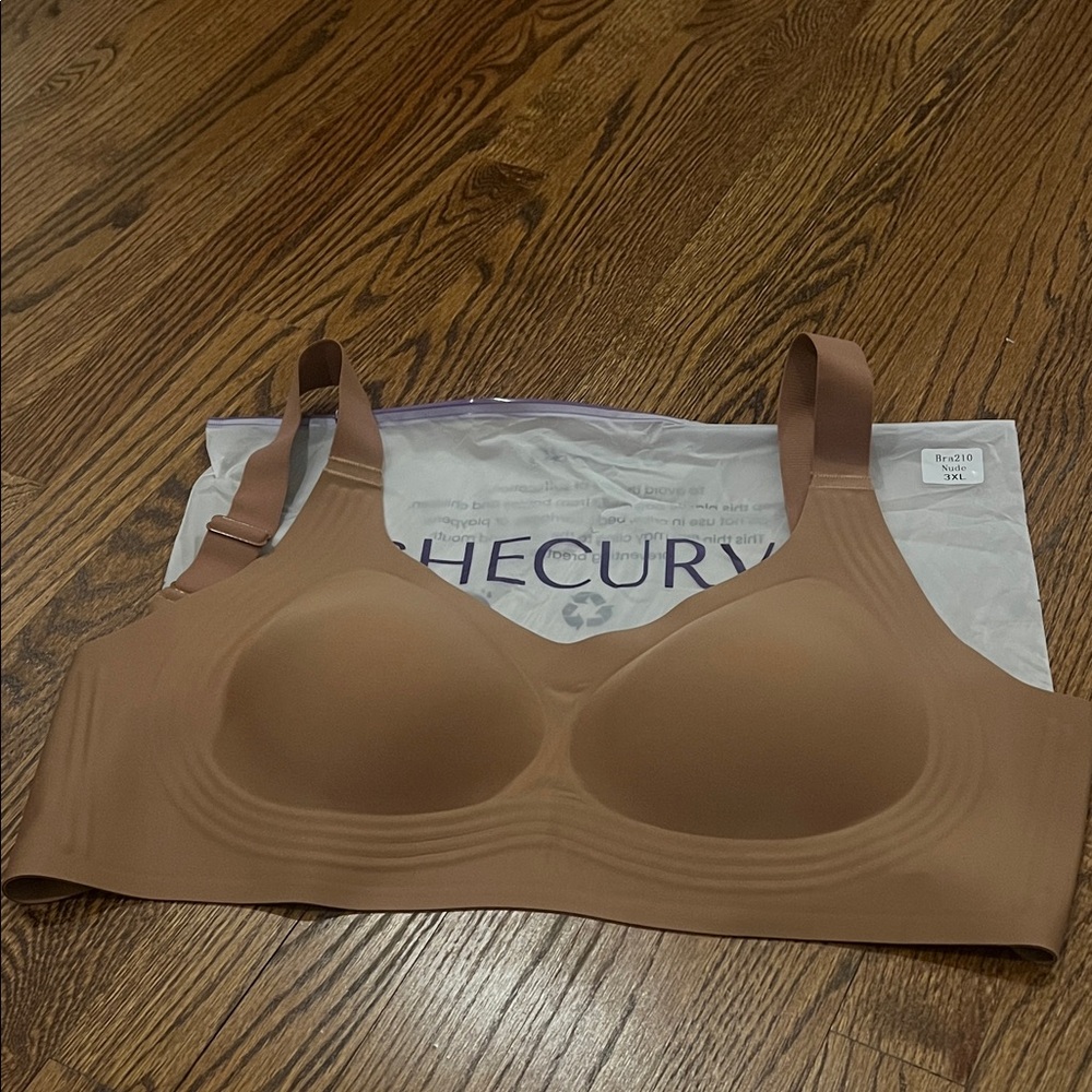 NWT SheCurve Wireless Comfort Bra, Nude Size 3XL